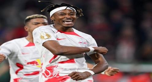 هدف النصر.. لايبزيج يعلن رحيل مدافعه رسميًا